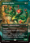 Mossborn Hydra (Borderless) - Español [Foundations]